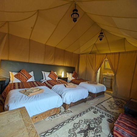 Erg Chebbi Romantic Desert Camp Мерцуга Екстериор снимка