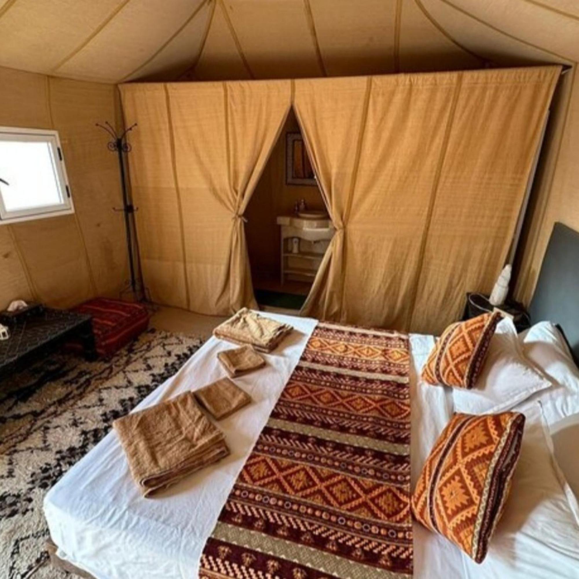 Erg Chebbi Romantic Desert Camp Мерцуга Екстериор снимка