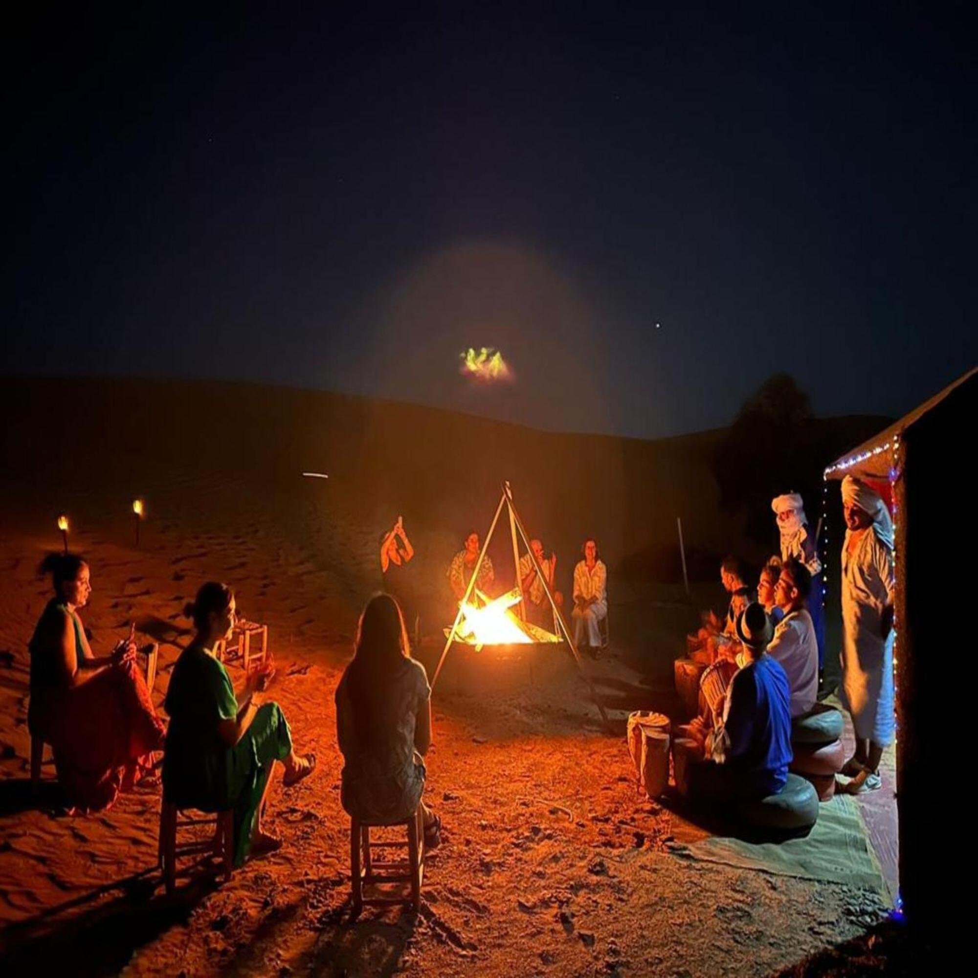 Erg Chebbi Romantic Desert Camp Мерцуга Стая снимка