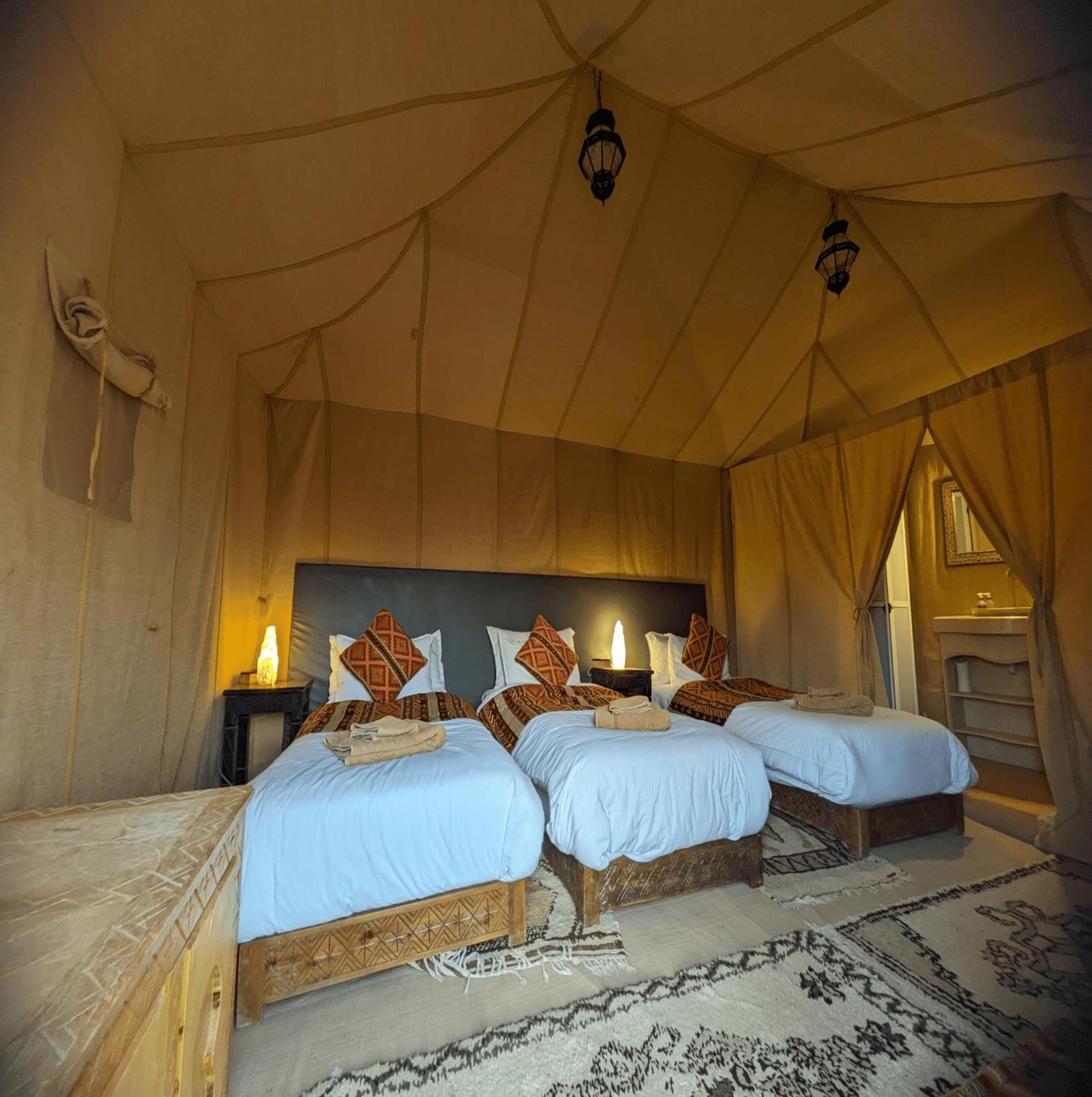 Erg Chebbi Romantic Desert Camp Мерцуга Екстериор снимка